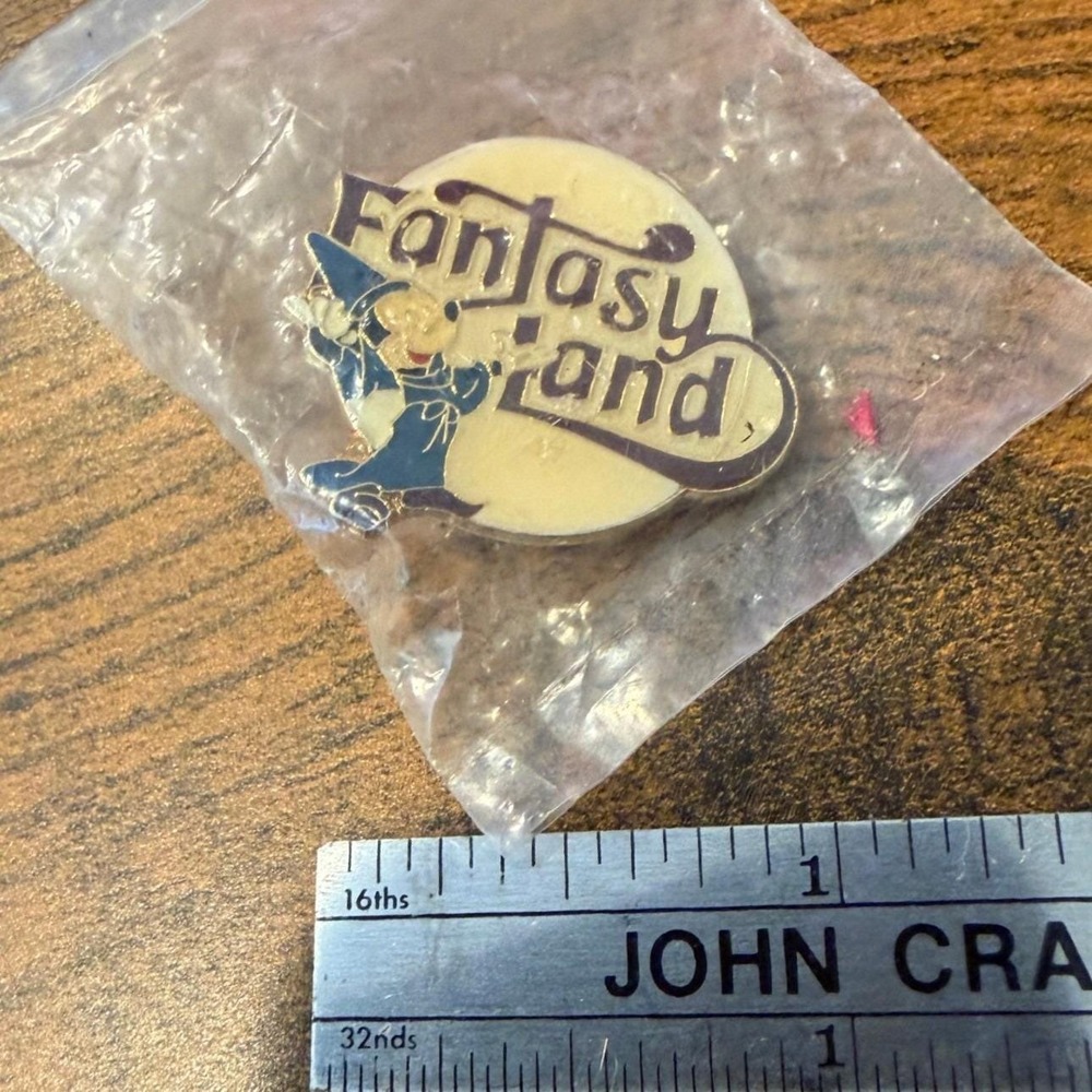 Vintage Walt Disney Productions Fantasyland Sorcerer Mickey Mouse Pin Taiwan ROC